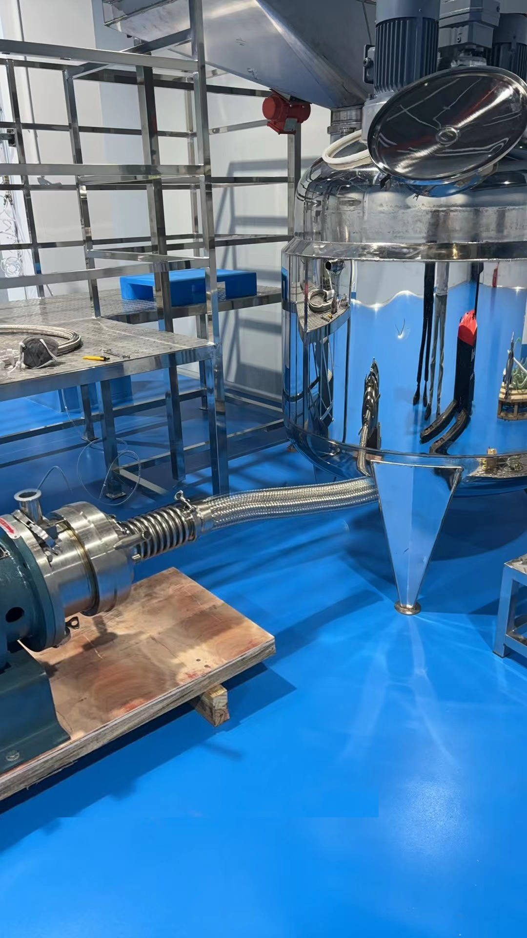 剪切粉碎研磨泵是昊星研制一種高效、節能、環保的粉碎設備